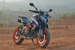 Ktm 390 Duke Gen 3 Front Left Three Quarter
