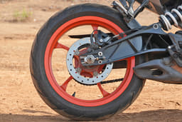 Ktm 390 Duke Gen 3 Color Red, Black