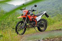 Ktm 390 Enduro R Front View
