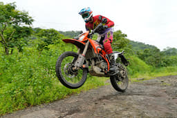 Ktm 390 Enduro R Color Orange, Black, Red, Purple