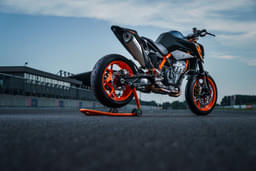 Ktm 890 Duke R Front Right Three Quarter