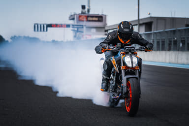 KTM 890 Duke R