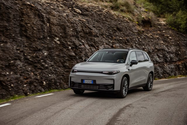 Front Right Three Quarter