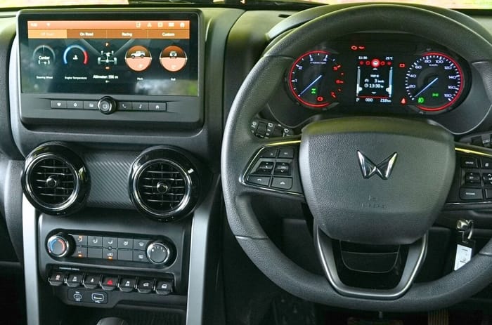 2025 Mahindra Thar infotainment touchscreen 2025 Mahindra Thar infotainment touchscreen