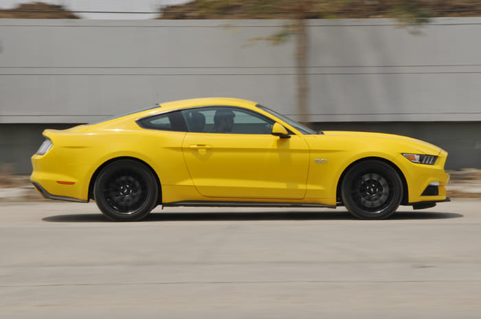 Mustang side action