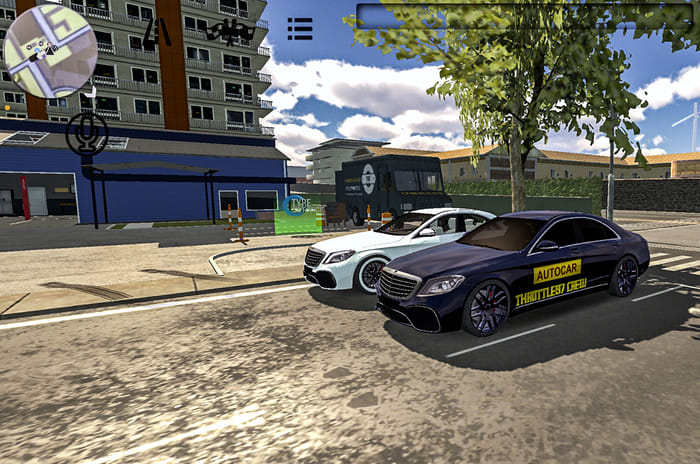 This is how petrolheads have car meets in a lockdown