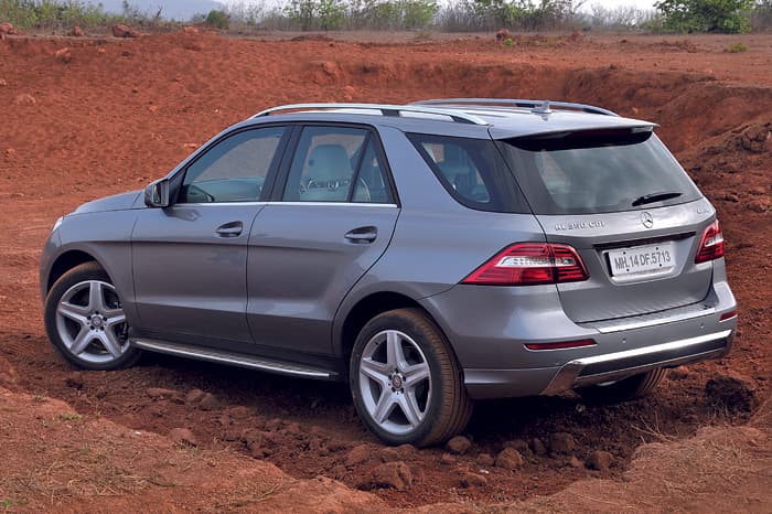 Mercedes ML 350 CDI rear quarter Mercedes ML 350 CDI rear quarter