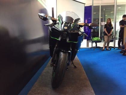 Kawasaki Ninja H2 launched in India - Image 2