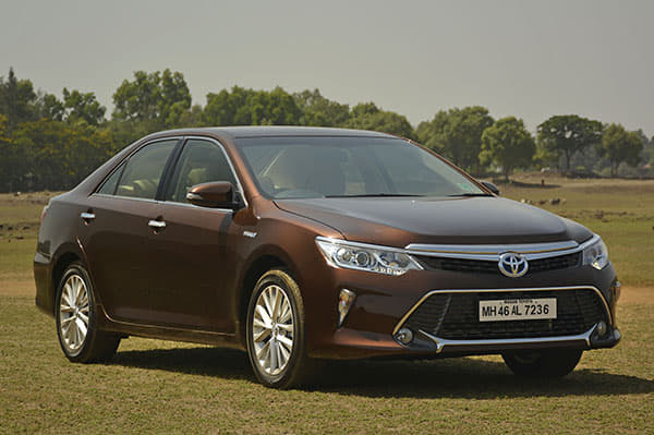 Toyota Camry Hybrid facelift review, test drive