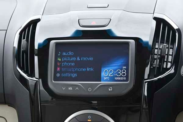 Chevrolet to introduce MyLink system in more models - Introduction ...