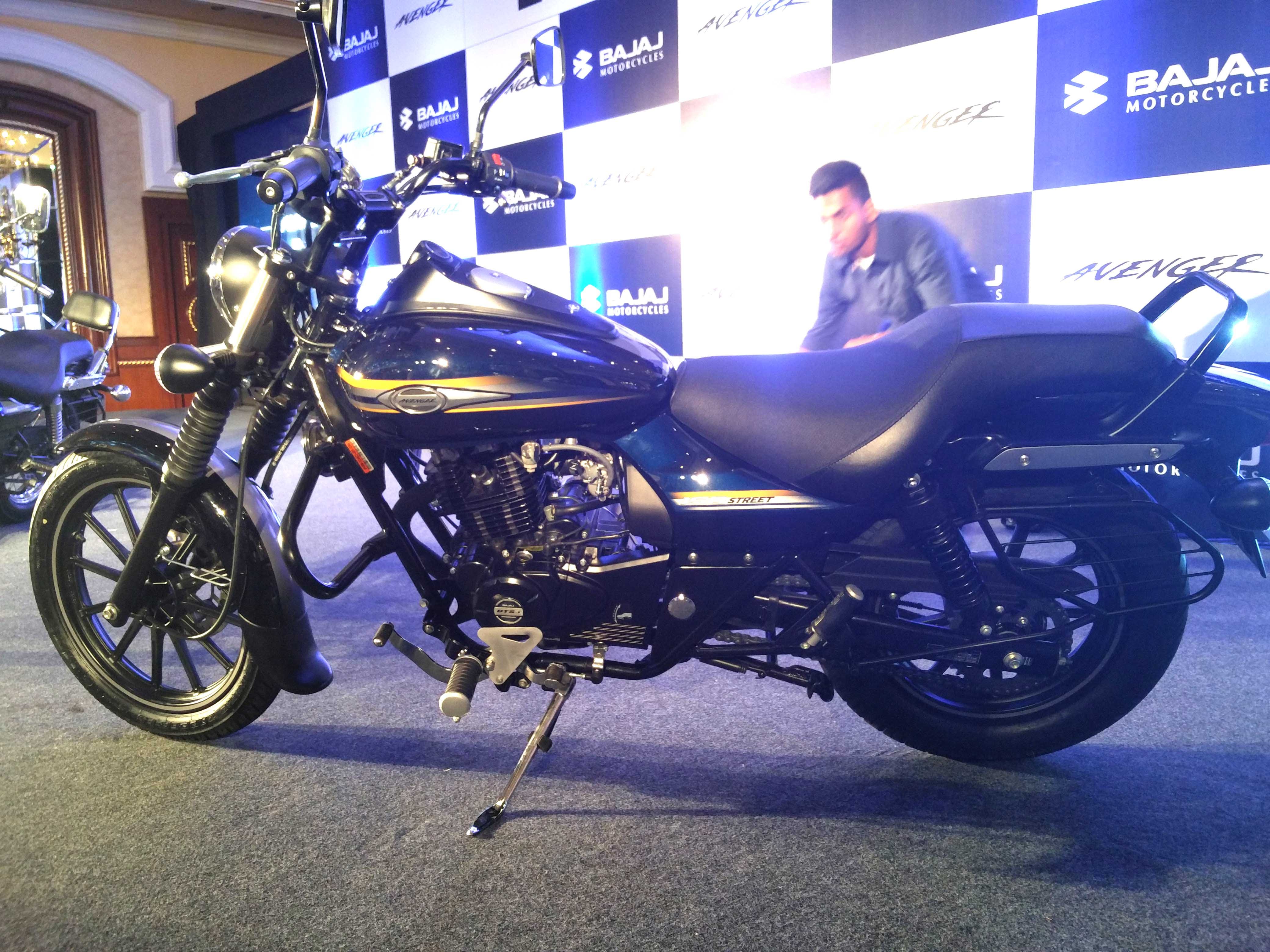 Bajaj Avenger 220 Street, 220 Cruise and Avenger 150 launched