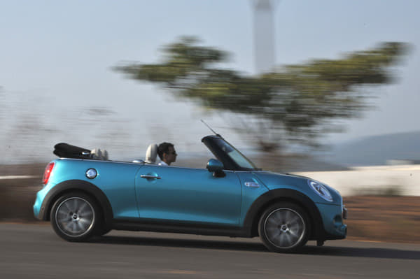 2016 Mini Cooper S Convertible India review, test drive