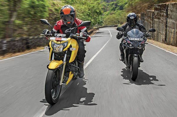 TVS Apache RTR 200 vs Bajaj Pulsar RS 200