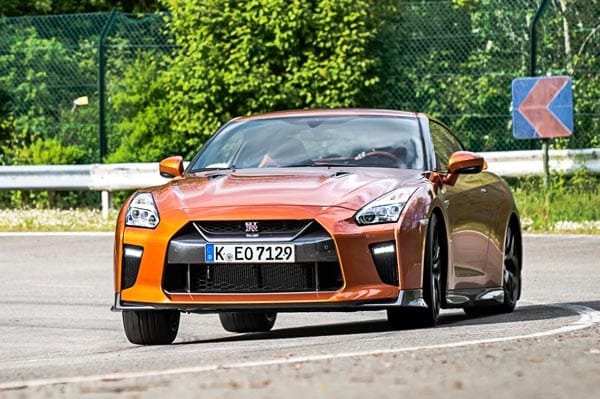 NISSAN ニッサン GTR Nissan GT-R review, test drive - Introduction | Autocar India