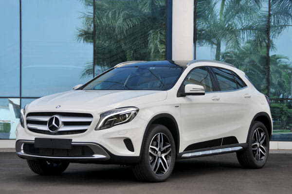 2017 Mercedes GLA 220d 4Matic review, test drive