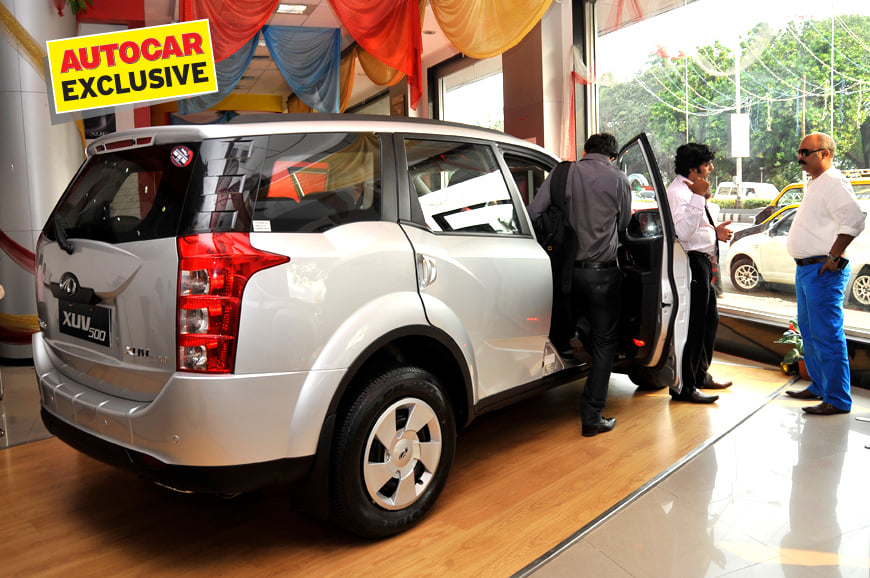 Xuv 500 Rexton Attractive discounts on pre-facelift Mahindra XUV500, Rexton SUVs ...