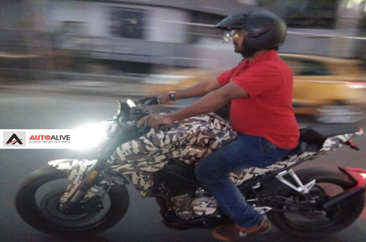 CFMoto 250NK spotted testing in India