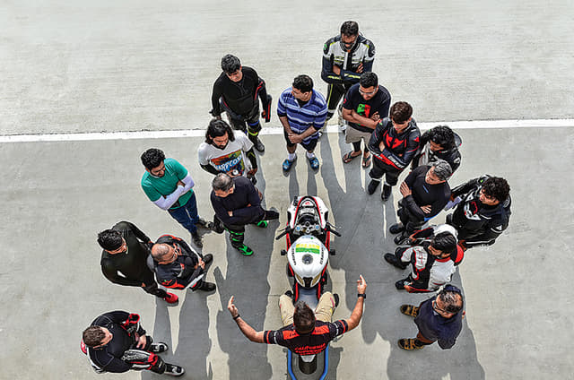 Royal Enfield Interceptor, Continental GT 650 at California Superbike School