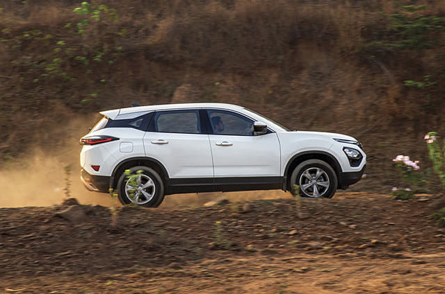 Tata Harrier vs Jeep Compass vs Mahindra XUV500 comparison