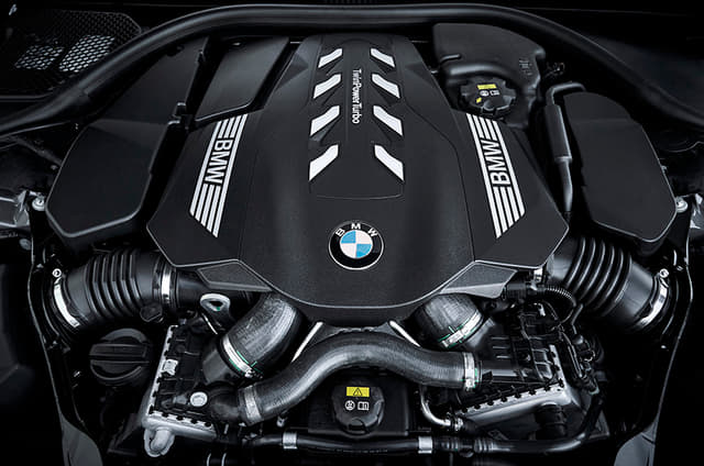 2019 BMW 7 Series facelift review, test drive