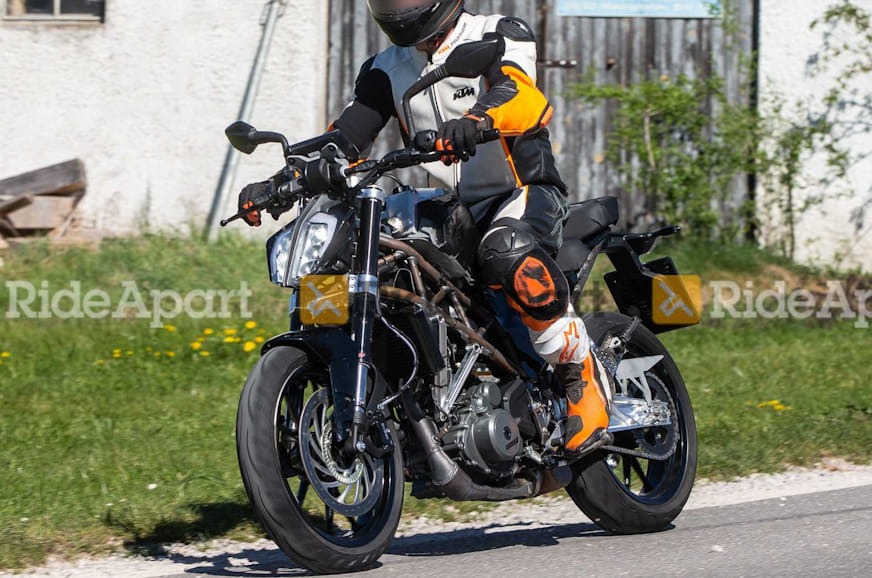 New KTM 390 Duke test mule reveals important upgrades