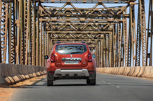 Hometown Hero - Mango Run in a Renault Duster
