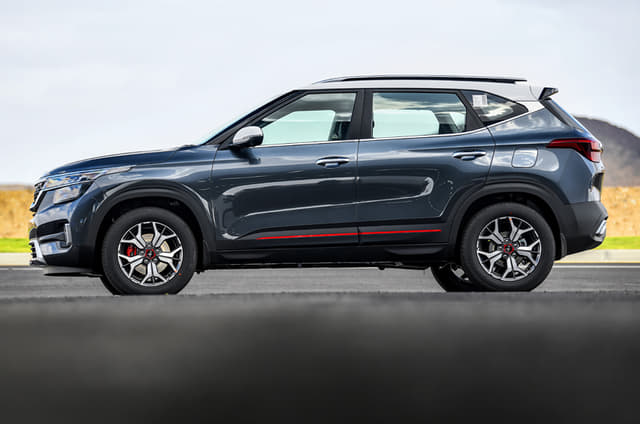 2019 Kia Seltos prototype review, track drive