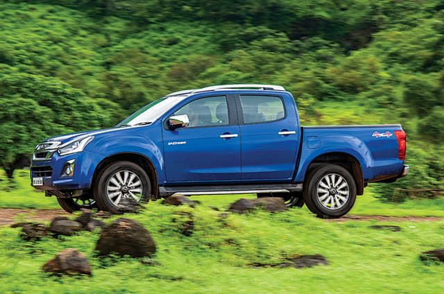 2019 Isuzu D-Max V-Cross Z-Prestige review, test drive