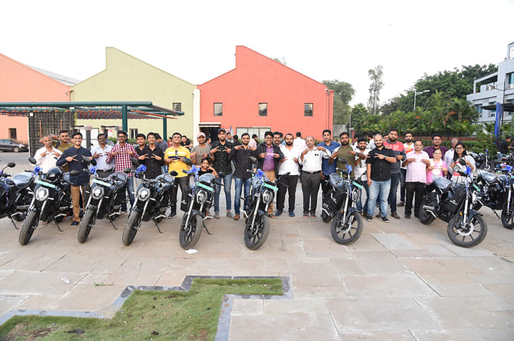 Revolt RV400 deliveries begin in Pune