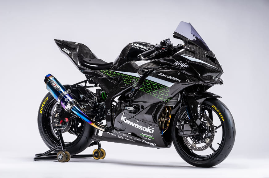 Ungrai Kawasaki reveals race-ready Ninja ZX-25R - Introduction | Autocar