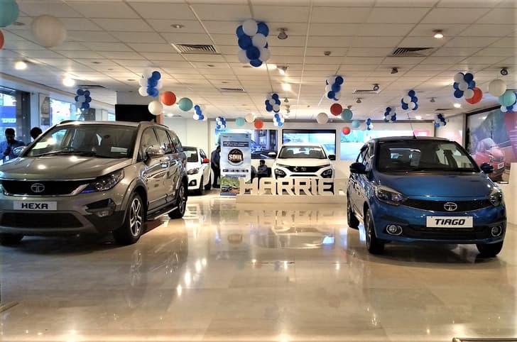 Tata showroom with BS4 Harrier, Hexa and Tiago.