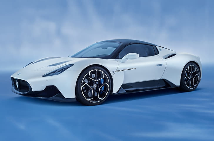 Maserati MC20 front
