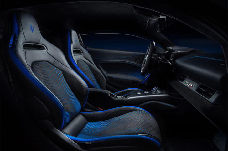Maserati MC20 interior