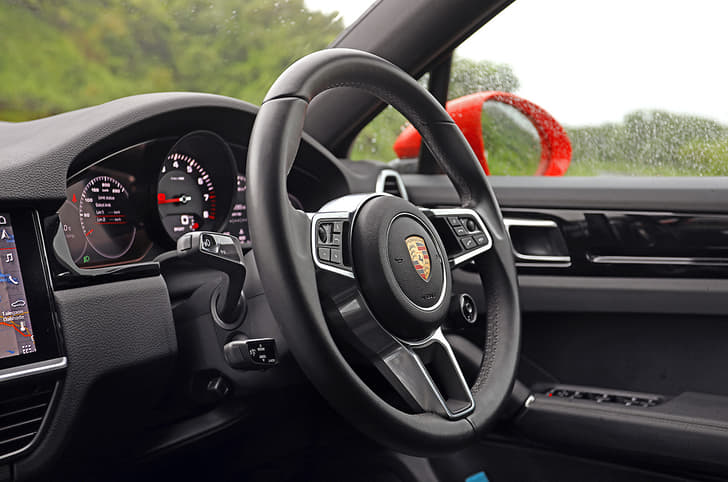 Porsche Cayenne Coupe interior