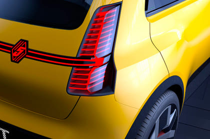Renault 5 Prototype EV hatchback revealed - Image 3