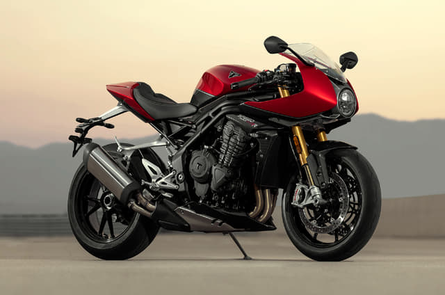 Triumph Speed Triple 1200 RR revealed