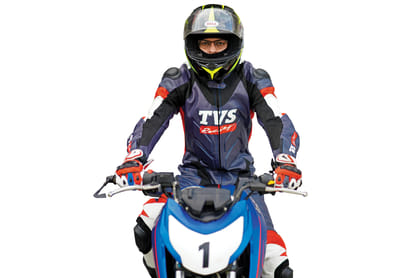 Lights Out! - 2021 TVS Young Media Racer programme Race 1 feature - Image 2