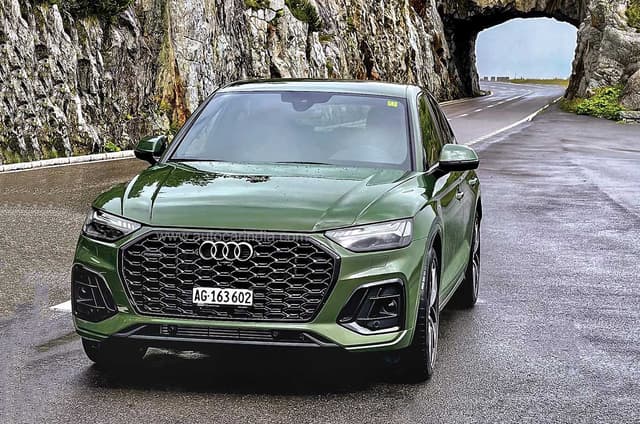 Alpine escape with the Audi Q5 Sportback hybrid