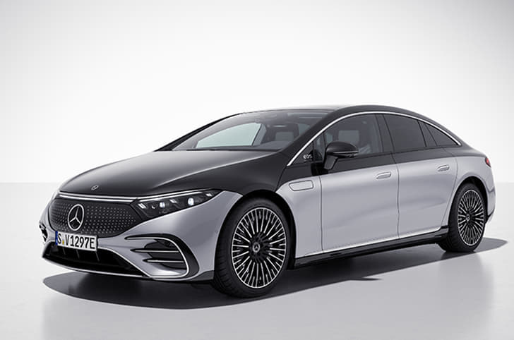 Mercedes EQS exterior front 