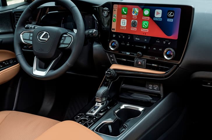 2022 Lexus NX 350h interior cabin dashboard touchscreen features
