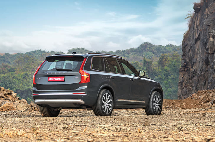 Volvo XC90 B6 rear quarter