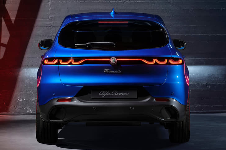 Alfa Romeo Tonale rear