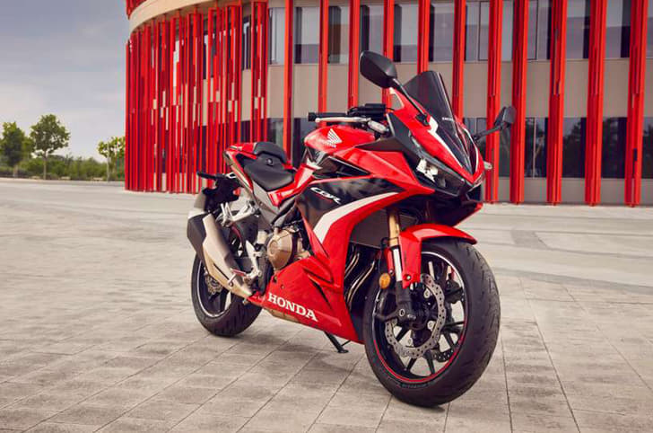 Honda CBR500 R front quarter
