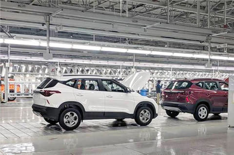 Kia commences third shift at Anantapur plant
