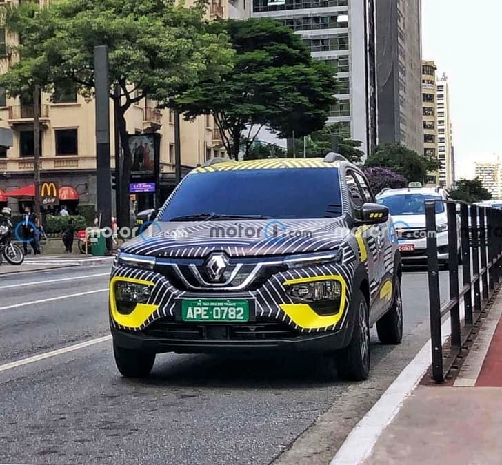 Renault Kwid E-Tech front.