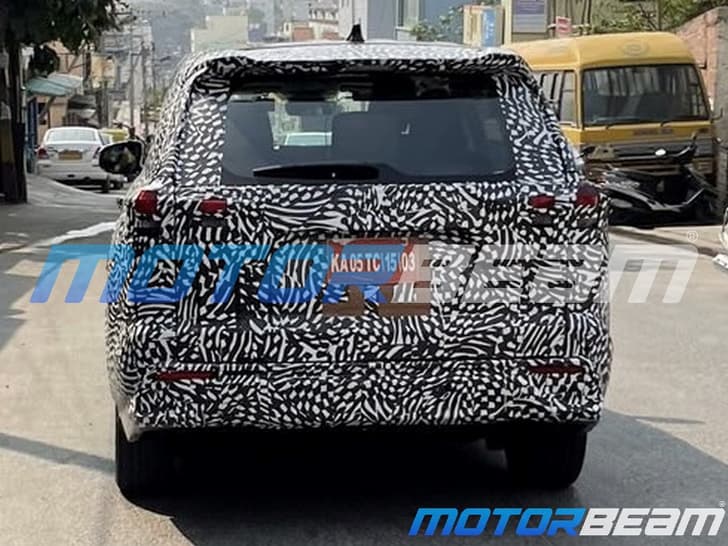 New Toyota Innova rear