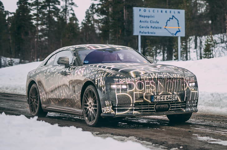Rolls Royce Spectre front