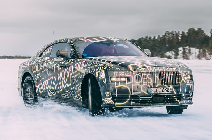Rolls Royce Spectre front