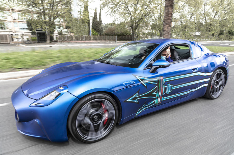 Maserati Granturismo Folgore front action