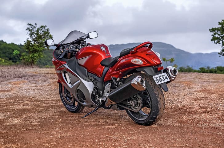 Suzuki Hayabusa rear static image